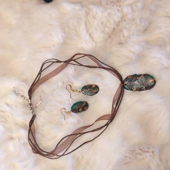 Green Hand Crafted and Painted Polymer Necklace With Matching Hook Earrings - Picture 5 of 13